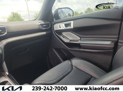 Used 2021 Ford Explorer ST w/ Equipment Group 401A AWD/4WD image 16