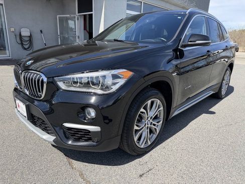 Used 2017 BMW X1 xDrive28i AWD/4WD image 3
