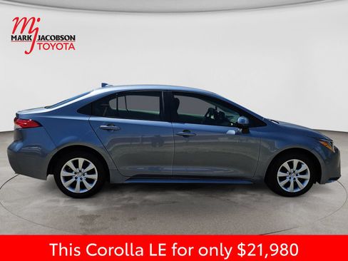 Used 2025 Toyota Corolla LE FWD image 7