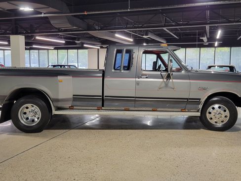 Used 1987 Ford F250 2WD SuperCab image 35