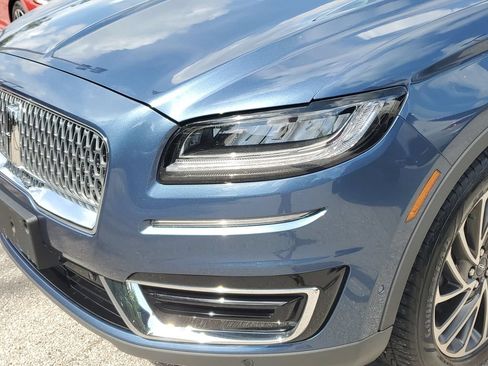 Used 2019 Lincoln Nautilus Reserve AWD/4WD image 12