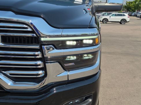 Used 2025 RAM 2500 Laramie AWD/4WD image 13