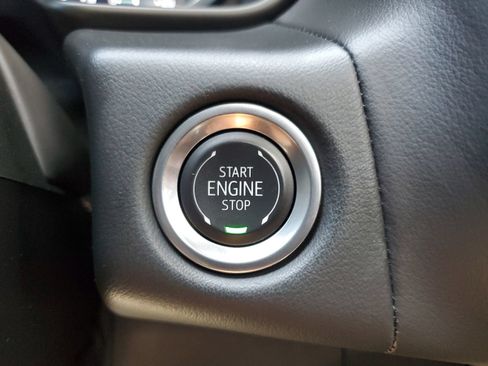 Used 2024 Chevrolet Suburban Z71 w/ Luxury Package AWD/4WD image 26
