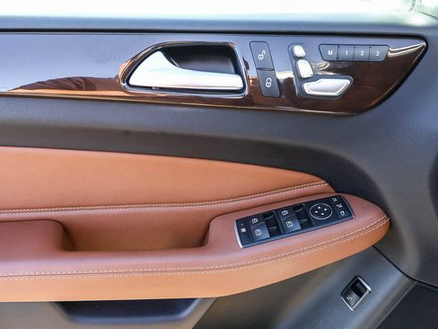 Used 2016 Mercedes-Benz GLE 350 4MATIC image 31