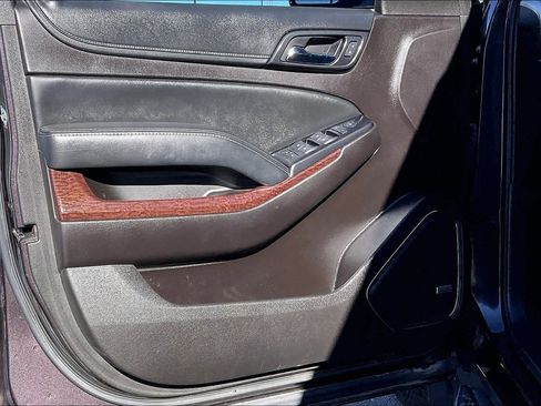 Used 2016 GMC Yukon SLE w/ HD Trailering Package image 20