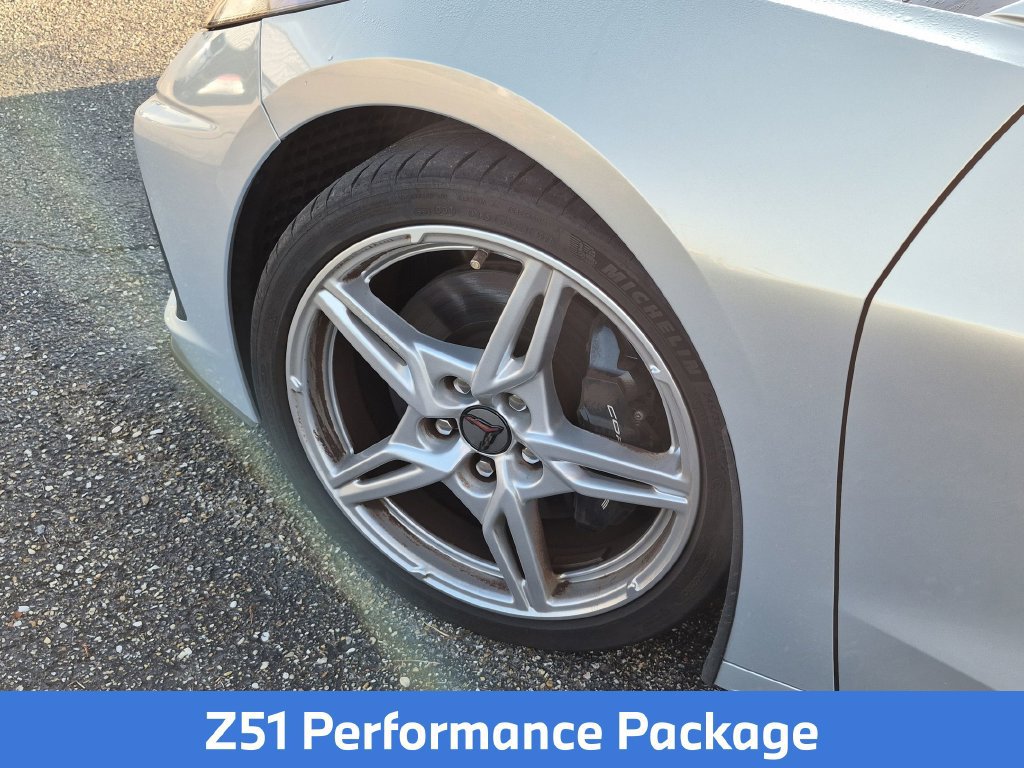 Used 2022 Chevrolet Corvette Stingray Preferred Cpe w/ Z51 Performance Package RWD image 8