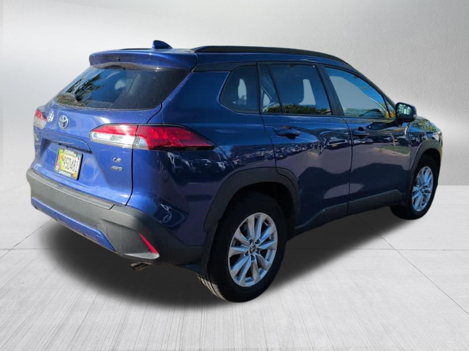 Used 2023 Toyota Corolla Cross LE w/ Moonroof Package AWD/4WD image 7