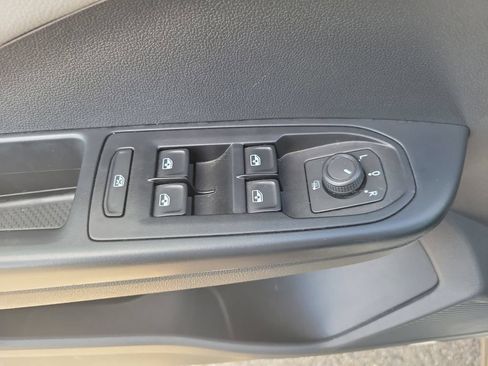 Used 2024 Volkswagen Taos SE FWD image 26