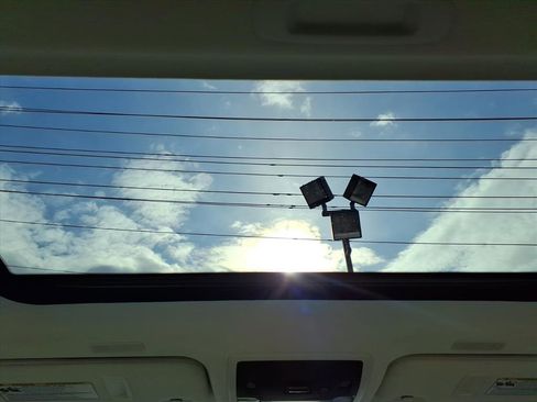 Certified 2023 Lexus ES 250 250 w/ Premium Package image 12