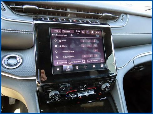 Certified 2024 Jeep Grand Cherokee Altitude image 17