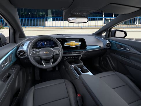 New 2026 Chevrolet Equinox EV LT image 15