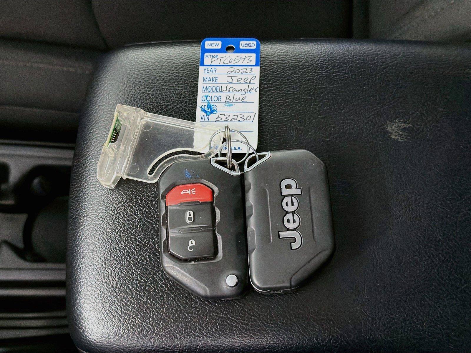 Used 2023 Jeep Wrangler Unlimited Sport AWD/4WD image 4