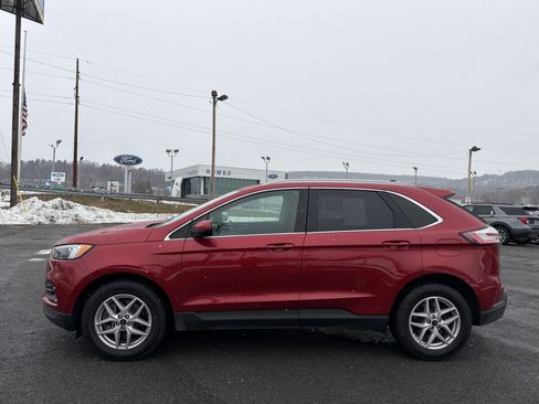 Used 2023 Ford Edge SEL w/ Convenience Package image 9