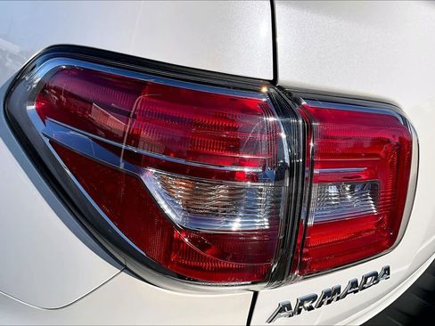 Used 2017 Nissan Armada SL image 28