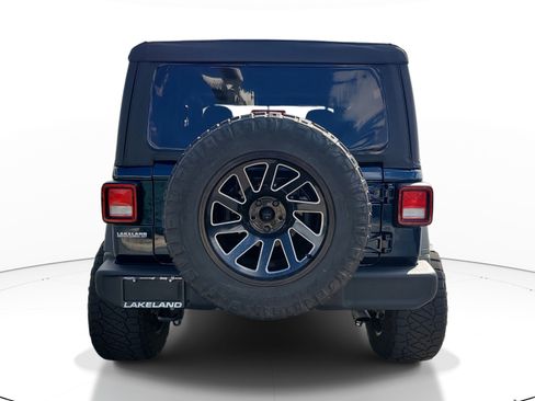 Used 2025 Jeep Wrangler Sport AWD/4WD image 5