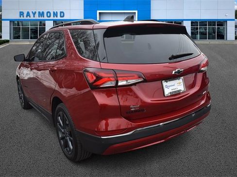 Used 2022 Chevrolet Equinox RS w/ RS Leather Package image 5