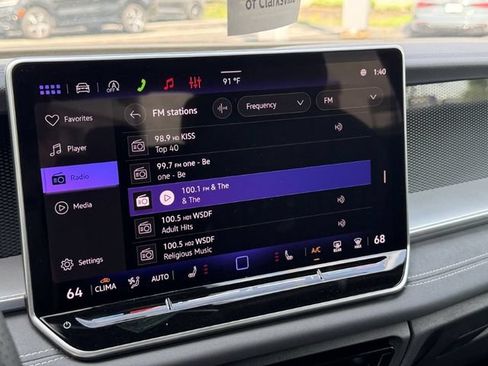 New 2026 Volkswagen Tiguan SE R-Line FWD image 20