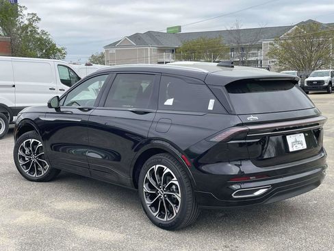 New 2026 Lincoln Nautilus Reserve image 5