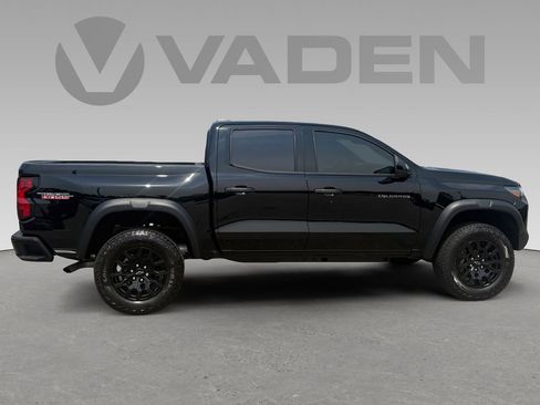 Used 2026 Chevrolet Colorado Trail Boss AWD/4WD image 6