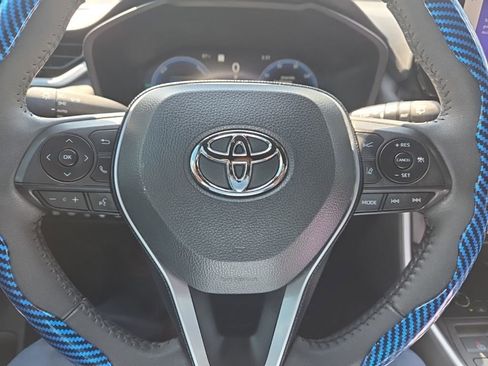 Used 2023 Toyota RAV4 XSE AWD/4WD image 17