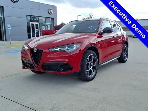 New 2025 Alfa Romeo Stelvio Sprint w/ Veloce Package image 2