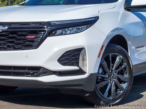 Used 2024 Chevrolet Equinox RS image 3