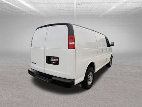 Used 2021 Chevrolet Express 2500 RWD image 22
