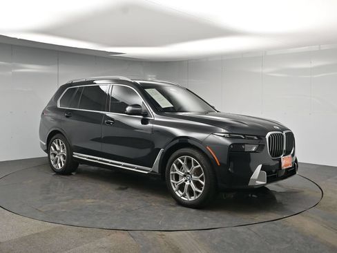 Used 2023 BMW X7 xDrive40i w/ Premium Package AWD/4WD image 7