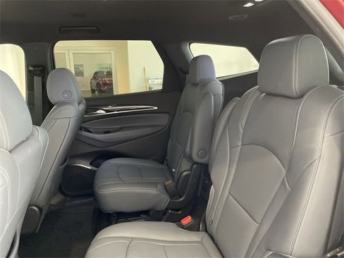Used 2024 Buick Enclave Premium image 11