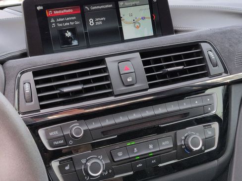 Used 2020 BMW M4 CS w/ Executive Package image 31