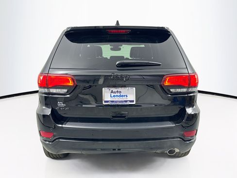 Used 2022 Jeep Grand Cherokee Laredo X AWD/4WD image 6