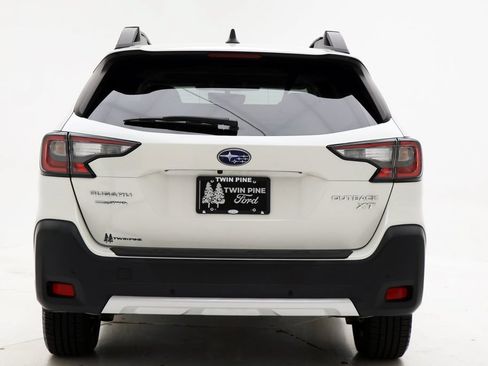 Used 2023 Subaru Outback Limited XT AWD/4WD image 8