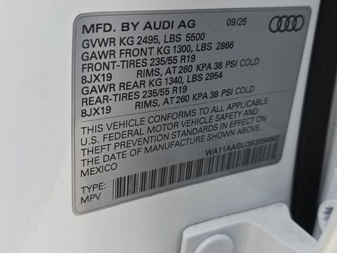 Used 2025 Audi Q5 Premium w/ Convenience Package AWD/4WD image 39