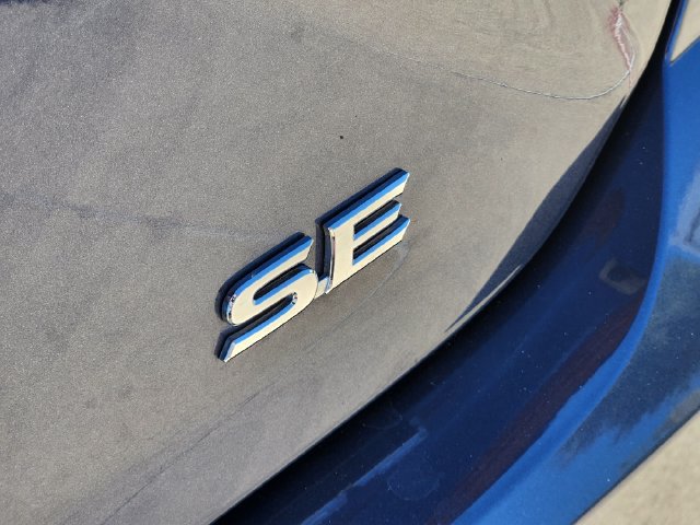 Used 2026 Toyota Camry SE w/ Convenience Package FWD image 9