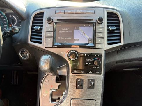 Used 2015 Toyota Venza XLE image 19