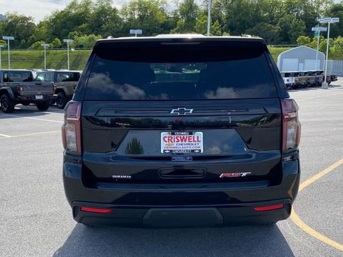 Used 2024 Chevrolet Suburban RST w/ Luxury Package AWD/4WD image 4