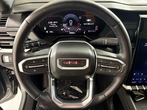 Used 2025 GMC Acadia Elevation image 20