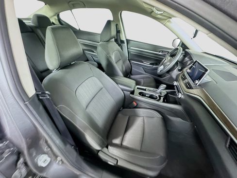 Used 2023 Nissan Altima 2.5 SV FWD image 29