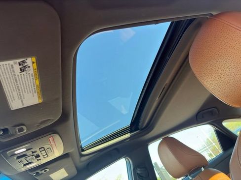 Used 2019 Toyota Avalon Limited w/ Advanced Safety Package FWD image 10