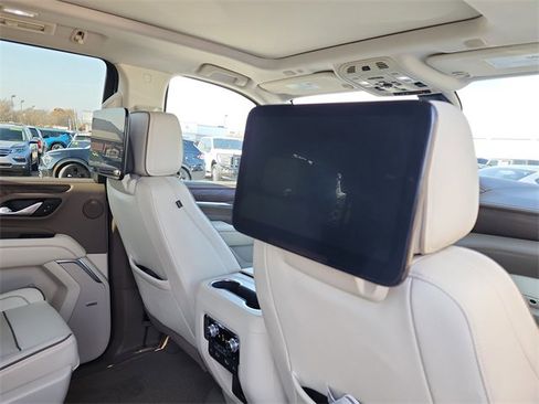 Used 2022 GMC Yukon Denali w/ Denali Ultimate Package image 21