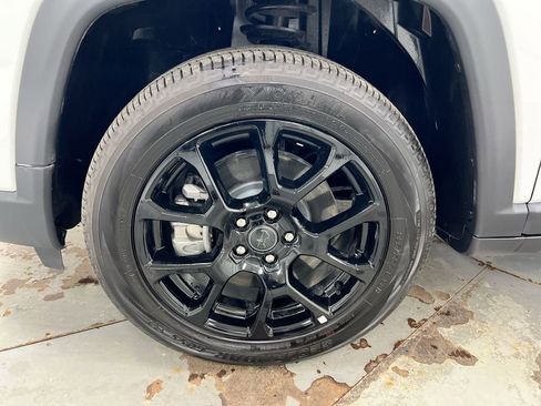 New 2026 Jeep Compass Latitude AWD/4WD image 26