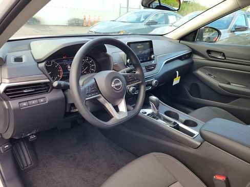 New 2026 Nissan Altima 2.5 SV FWD image 15