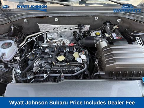 Used 2025 Volkswagen Atlas SE AWD/4WD image 12