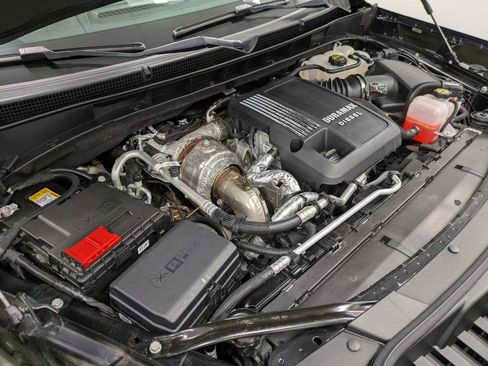 Used 2024 GMC Yukon Denali w/ Advanced Technology Package image 31