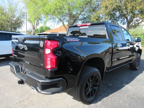 Used 2025 Chevrolet Silverado 1500 LT Trail Boss w/ LT Trail Boss Premium Package image 6