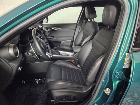 Used 2024 Alfa Romeo Tonale Veloce AWD/4WD image 11