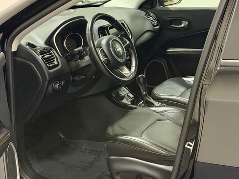Used 2018 Jeep Compass Limited AWD/4WD image 8