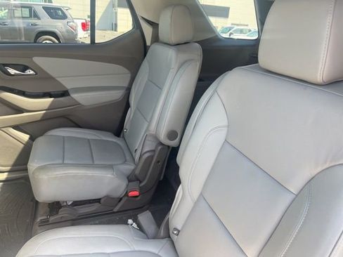 Used 2019 Chevrolet Traverse LT w/ LT Premium Package image 11
