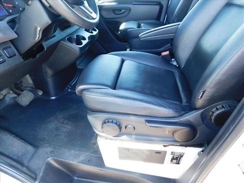 Used 2022 Mercedes-Benz Sprinter 2500 image 22