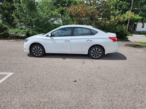 Used 2017 Nissan Sentra SV FWD image 6